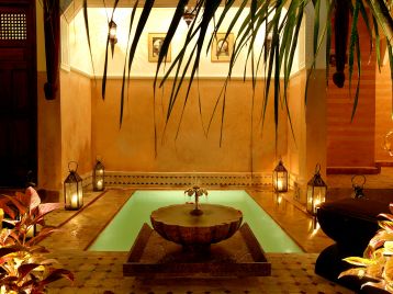 Riad Laora